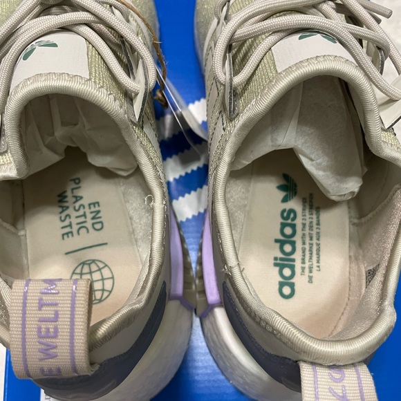 Adidas NMD_R1 - Picture 4 of 6